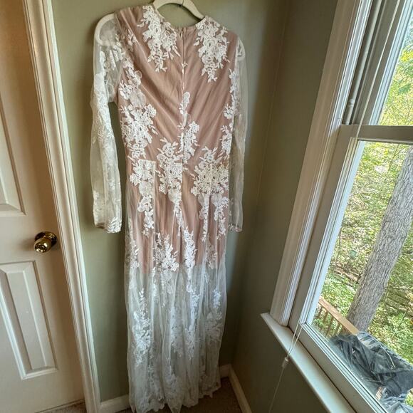 Missguided Plunge Mesh Embroidered Mesh Fishtail Dress Maxi White Nude Sheer NWT - Picture 9 of 9